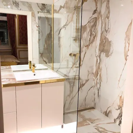 Baroque Danube Panorama Blue 公寓