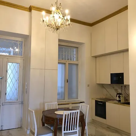 Apartment Baroque Danube Panorama Blue *