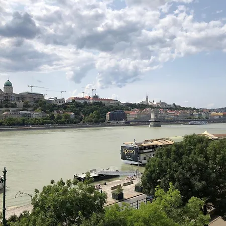 Baroque Danube Panorama Blue Daire *
